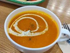 南瓜汤-HELLO 27 意面·沙拉·帕尼尼