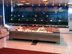 自助取餐区-宏源鑫海鲜餐厅·海景婚宴厅(石老人店)