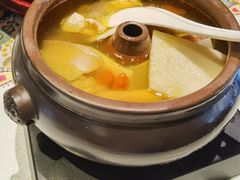 -云海肴·汽锅鸡·云南菜(天山百盛优客店)