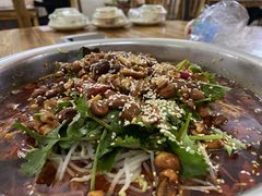 -周良天山牛杂城(天山路总店)
