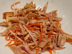 -黄泥岗·地道湖北菜(奥特莱斯店)