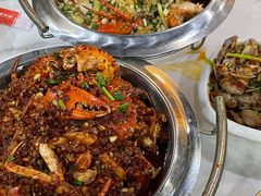 -凤凰路何眼镜香辣蟹(花果园店)