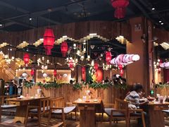 大堂-老滇山寨•云南特色菜•地方菜•民族风情歌舞表演(金碧店)