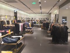 -URBAN REVIVO(佛山南海万达广场店)