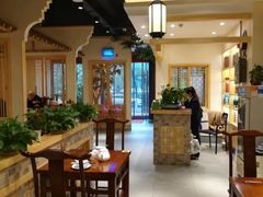 大堂-房县土本味土鸡汤特色餐厅(沌口店)