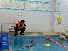 -宝德龙游泳健身