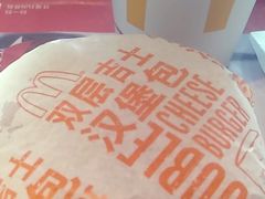 -麦当劳(轻轨曹杨路店)