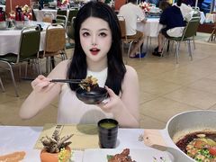 -刘姐啤酒鱼民族演艺餐厅(西街总店)