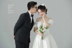 -Mu慕婚纱摄影·超级工作室
