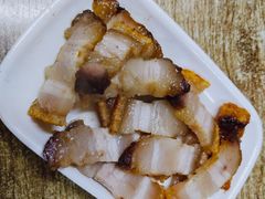 广东脆皮烧肉-煲煲香快餐(南京路店)