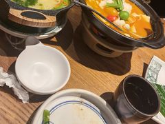 -云海肴·汽锅鸡·云南菜(天山百盛优客店)