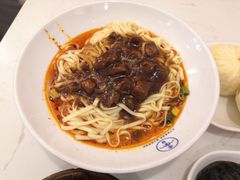 炸酱面-李与白包子铺(桐梓林店)