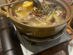 -齐齐衮·廟街生蚝雞煲(荔湾地铁站店)