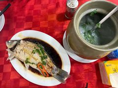 -先鲜鲫鱼粥