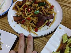 -牛八宝桂林米粉(八里庄店)