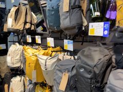 -迪卡侬(民族东店)