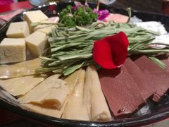 -谭鸭血老火锅(漳州路店)