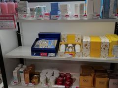 -唯品会(北京国瑞城店)