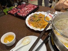 吊龙伴-幸运牛汕头小黄牛牛肉火锅(梅林店)
