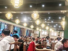 大堂-肖肖酸萝卜鱼火锅(总店)
