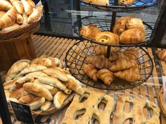 -Dough&Joe团憩(瑞虹天地月亮湾店)