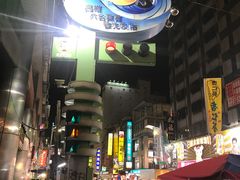 -六合夜市