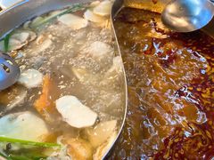 -老石黑山羊毛驴肉火锅(金凯广场店)