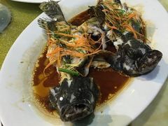 -四川小胡子海鲜(丁村万人海鲜广场店)