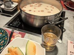 -尚尚仙·酸汤猪手·猪肚鸡火锅(华联万柳购物中心店)