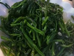 炒野菜-锅贴杨一手特色豆花烤鱼饭店(荔波美食街店)