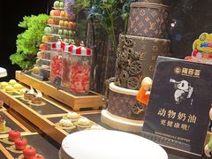 -雍容荟帝王蟹活龙虾展台自助(IFS黑金店)