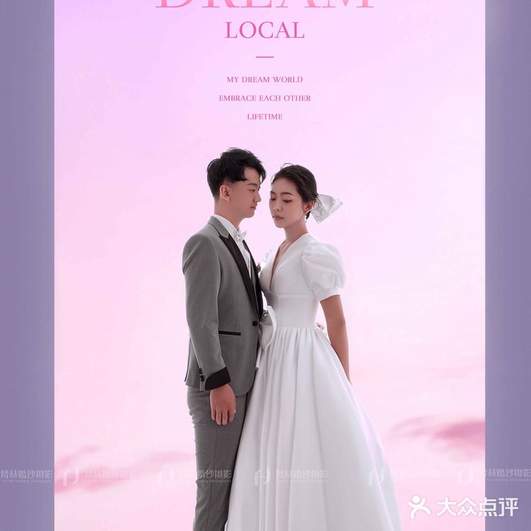 专业的无影棚拍摄，画面干净又高级