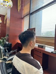 -尼特斯男士发型馆