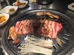 -韩聚屋韩国烤肉餐厅(新北万达店)