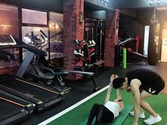 -GYMPLUS私教健身会馆(大悦城店)