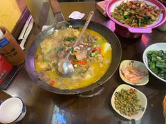 -富正毅三下锅·湘西韵味(天门山索道店)