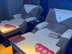 -金色印象·4K影院式足体养生(南坪桃源店)