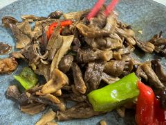 -天天向上素食餐厅(五台山店)