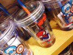 -名创优品(北京新中关购物中心地铁层店)