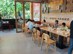 -建新园云南过桥米线(东华店)