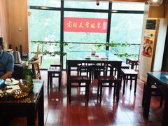 大堂-聚首堂·特色小吃·肘子(什刹海德胜门店)