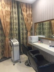 -伊人婳康体美容会馆