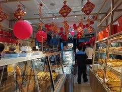 面包甜点陈列柜-匠造烘焙(上海湾店)