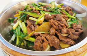 Stir-Fried Yellow Beef with Young Ginger