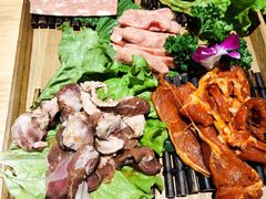 -极简·炭火烤肉主题餐厅·龙虾烧烤·烤羊排(宝龙店)