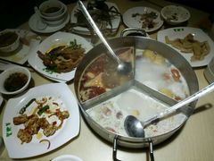 -蒙肥羊·酸汤潮牛·鲜牛肉火锅烤肉自助(岗顶店)