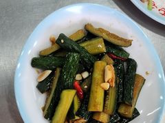 -屯老二农家铁锅炖·行业领军者(梅江店)