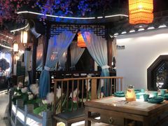 -荷塘秋月·本帮江浙菜(国权路店)