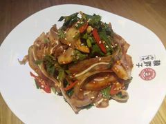 凉拌猪耳朵-赖胖子肉蟹煲(金牛万达店)