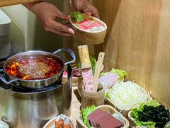 -独食火锅·半米屋台(直营总店)